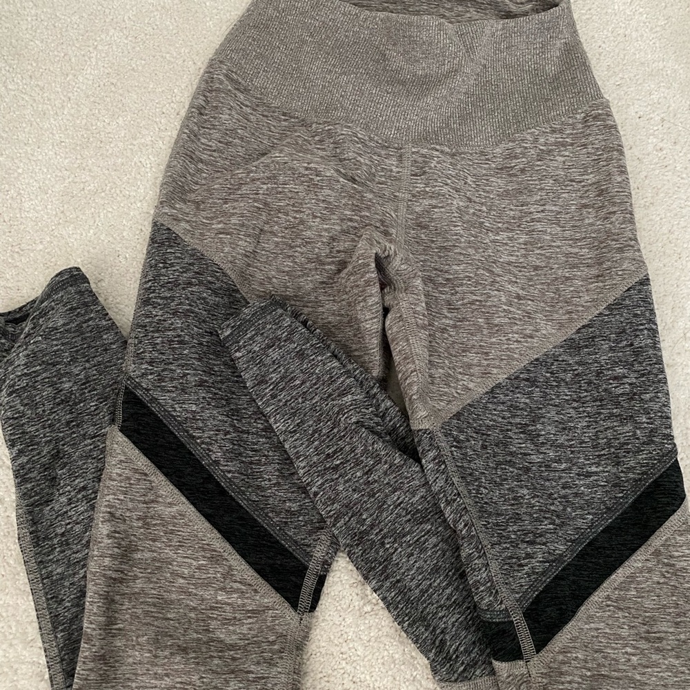 ALO super soft leggings, barely worn!